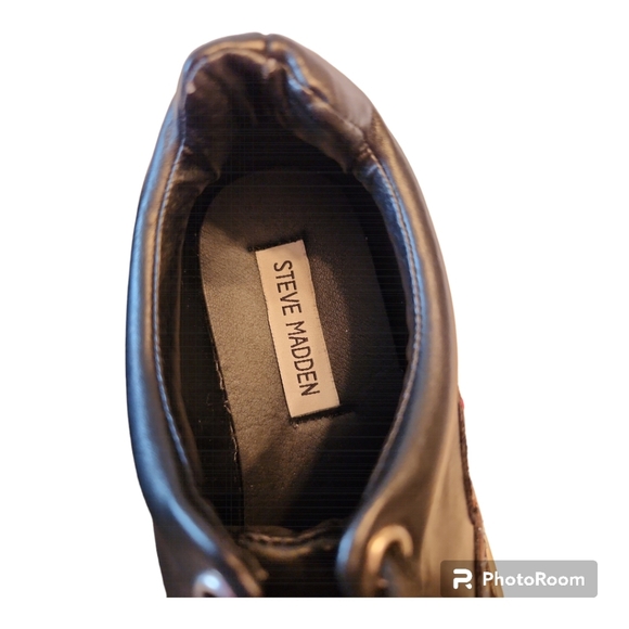 Steve Madden Embroidered Sneakers US6 - Picture 2 of 5